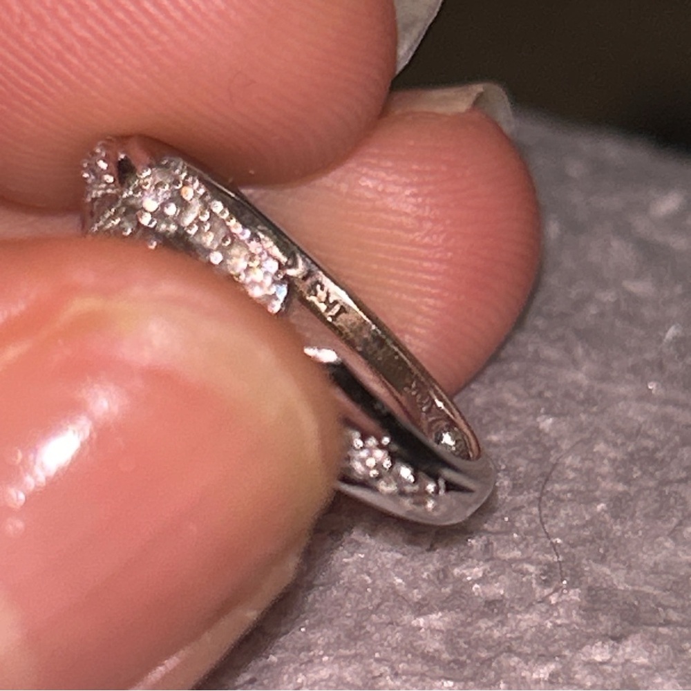 10k White Solid Gold Silver Diamond Ring - image 8